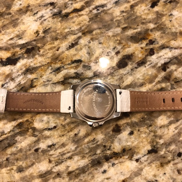 TB Watch - Picture 6 of 6